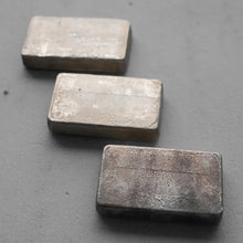 Load image into Gallery viewer, 3 Consecutive 10 oz Engelhard .999 Silver Poured bar 5 digit Serial
