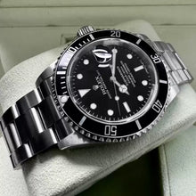 Load image into Gallery viewer, 40mm Rolex Submariner 16610 – Box Papers + Bezel Protector! - SEL +No Holes Cas

