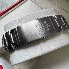 Load image into Gallery viewer, 45.5mm Omega Seamaster Planet Ocean Stainless 22005000 - Box Papers Serviced
