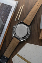 Load image into Gallery viewer, 48mm Vintage Breitling Chrono-Matic Cal 11 Movement - 7651 Yachting
