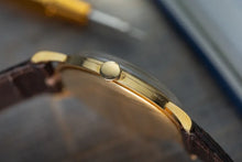 Load image into Gallery viewer, 1970 IWC Mens 18k Yellow Gold Manual Winding R1405 - Calibre 402
