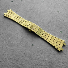 Load image into Gallery viewer, Authentic Audemars Piguet Royal Oak Bracelet 1220 Reference 18k Solid Yellow gold
