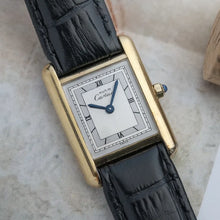 Load image into Gallery viewer, Cartier Must De Cartier Tank 66001 - Stunning dial layout!
