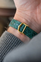 Load image into Gallery viewer, Cartier Must De Cartier Tank dial - Box and Papers
