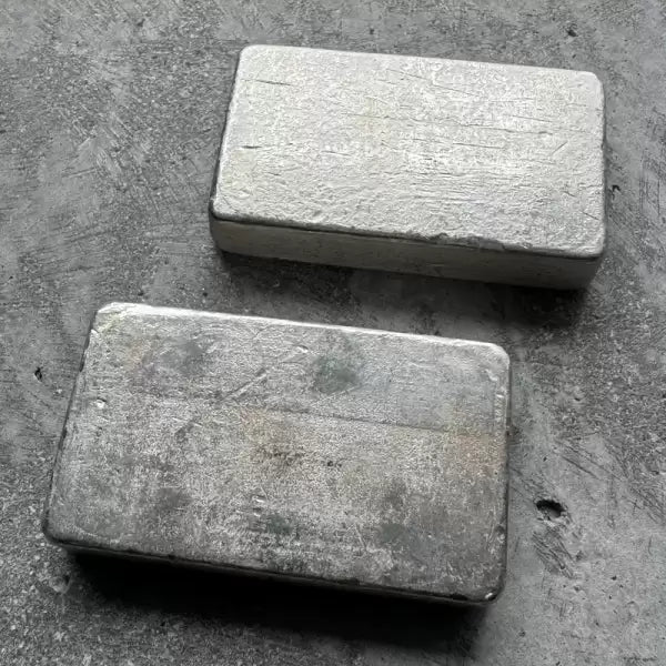 Consecutive Pair 10 oz Engelhard .999 Silver Poured bar 5 digit Serial