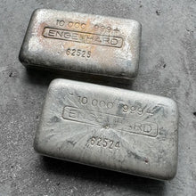 Load image into Gallery viewer, Consecutive Pair 10 oz Engelhard .999 Silver Poured bar 5 digit Serial
