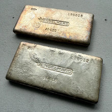 Load image into Gallery viewer, Consecutive Pair Vintage 20 oz .999 Silver Engelhard Poured bar
