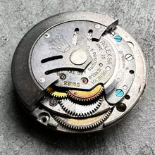 Load image into Gallery viewer, Early Rolex 1560 Automatic Movement - Working - 5512 1016 1802 1804 1806
