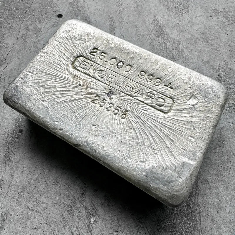 Engelhard 25oz Poured bar with stunning pour lines