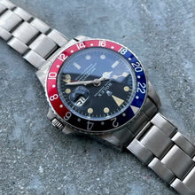 Load image into Gallery viewer, 1968 Rolex GMT Master 1675 Wristwatch Riveted Bracelet -Attractive Creamy Patina
