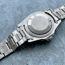 Load image into Gallery viewer, 1968 Rolex GMT Master 1675 Wristwatch Riveted Bracelet -Attractive Creamy Patina
