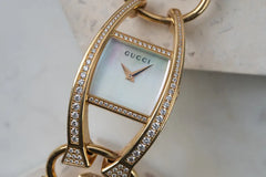Gucci Chiodo Mother of Peal with factory diamond bezel - 18k Sold Gold 94 grams