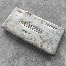 Load image into Gallery viewer, Vintage Engelhard Kilo poured silver bar 32.15oz
