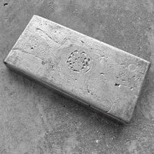 Load image into Gallery viewer, Vintage Engelhard Kilo poured silver bar 32.15oz
