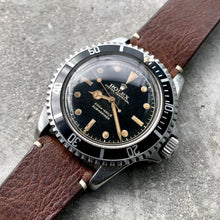 Load image into Gallery viewer, 1962 Gilt Rolex Submariner 5512 Pointed Crown Guard
