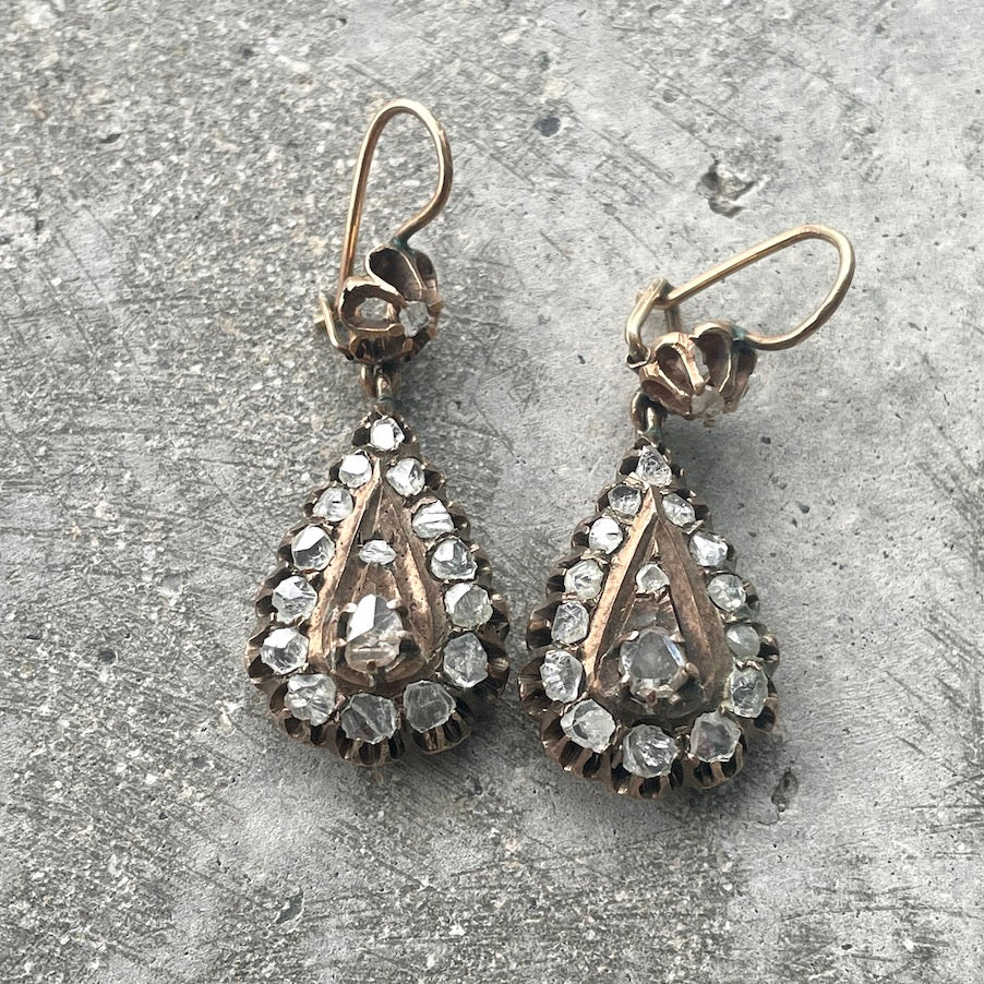 Mid 1800s Earrings set in 9k gold along with Rose cut diamonds