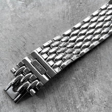 Load image into Gallery viewer, Jaeger LeCoultre Stainless steel Men&#39;s Day/Nigh Reverso 271.81.10
