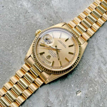 Load image into Gallery viewer, 1973 Rolex President 1803 Pie Pan Gold Dial in all original Condition! Serviced
