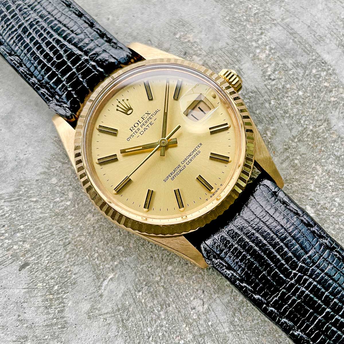 1987 Rolex Date 34mm Automatic 18K solid Gold Dial - 15038