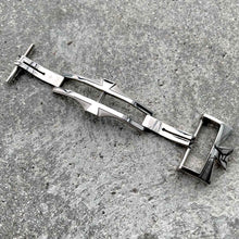 Load image into Gallery viewer, Vacheron Constantin 18K White gold Gold Deployment Buckle Clasp
