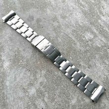 Load image into Gallery viewer, 1977 Vintage Rolex 9315 Rolex Bracelet with 380 end-links 20mm 5513 1680 Patented
