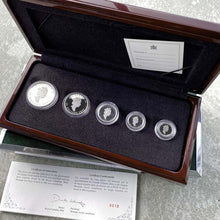 Load image into Gallery viewer, Canada 5-Coin Platinum Maple Leaf Coin Set In Orignal Box
