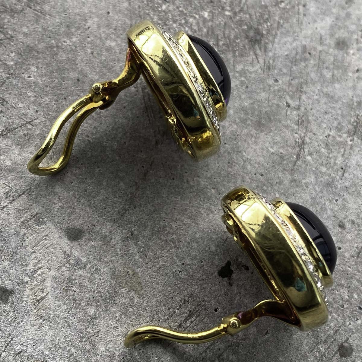 18K Yellow Gold 6 CT Amethyst and Diamond