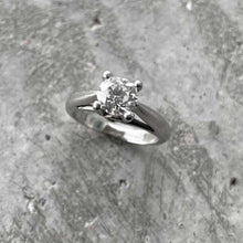 Load image into Gallery viewer, 1 Carat Round Brilliant Diamond Ring Certified
