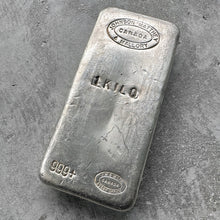 Load image into Gallery viewer, Vintage Johnson Matthey Mallory Kilo Silver bar
