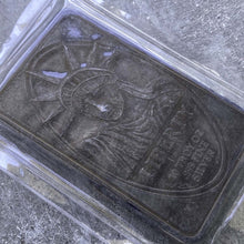 Load image into Gallery viewer, Liberty Mint Car Dealership Promo 10oz .999 Silver Bar
