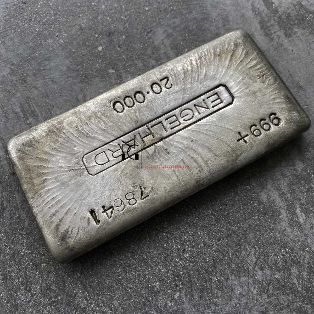 Beautiful Vintage Engelhard 20oz 5 Digit Serial .999 Silver Bar