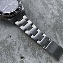 Load image into Gallery viewer, Rolex Sea Dweller 16600 Full Set - Unpolished
