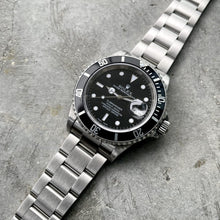 Load image into Gallery viewer, Rolex 16610 Submariner in Stainless Steel
