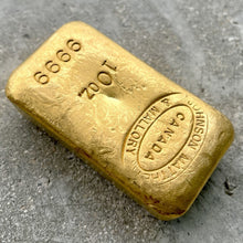 Load image into Gallery viewer, Johnson Matthey And Mallory 10oz .999 Gold Bar

