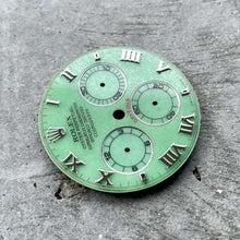 Load image into Gallery viewer, Green Chrysoprase Rolex Dial Daytona 116509 - Factory original 100% Untouched
