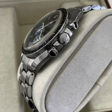 Load image into Gallery viewer, 2004 Omega 42mm Speedmaster 3577.50 Stainless Steel - With Box - Moon to Mars
