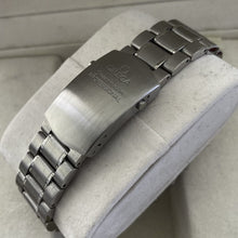 Load image into Gallery viewer, 2004 Omega 42mm Speedmaster 3577.50 Stainless Steel - With Box - Moon to Mars
