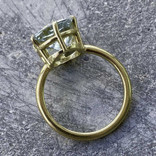 Load image into Gallery viewer, Vintage Van Cleef &amp; Arpels 18k Yellow Gold Ring - 5 CT Aquamarine

