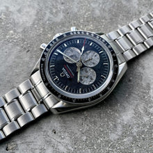 Load image into Gallery viewer, Omega Speedmaster Meteorite Dial 311.30.42.30.99.001
