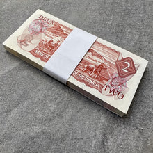 Load image into Gallery viewer, 1974 Bundle of $2 Canada Banknotes 100 Consecutive – Stunning Condition!
