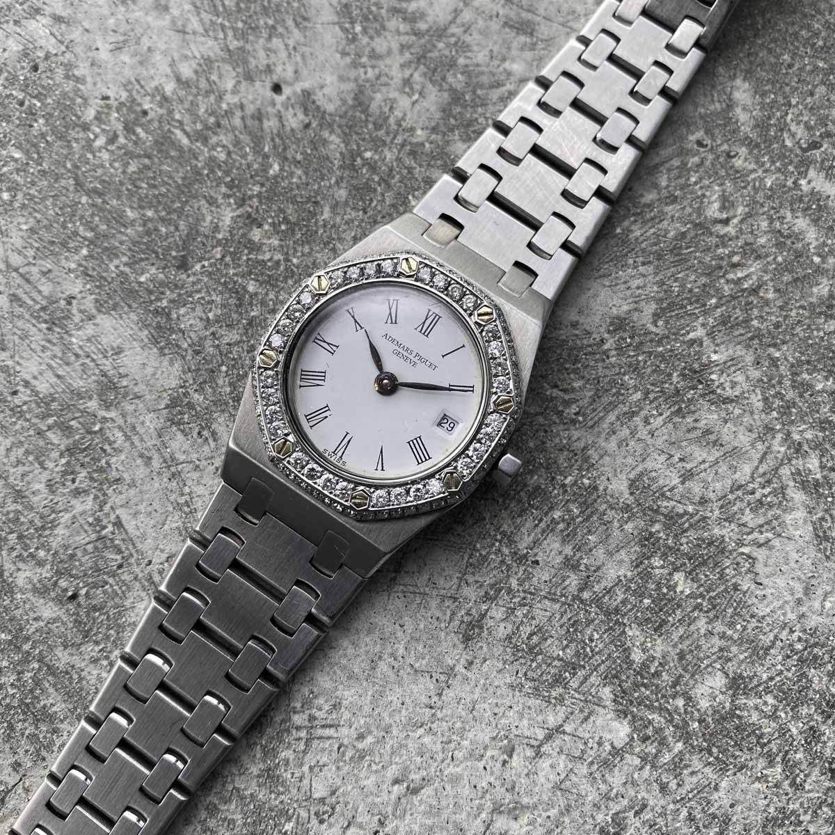 25mm Ladies Audemars Piguet Royal Oak 1292 Quartz watch - Diamond Bezel
