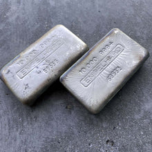 Load image into Gallery viewer, Consecutive Engelhard 5 Digit 10oz .999 Fine Silver Poured Bars
