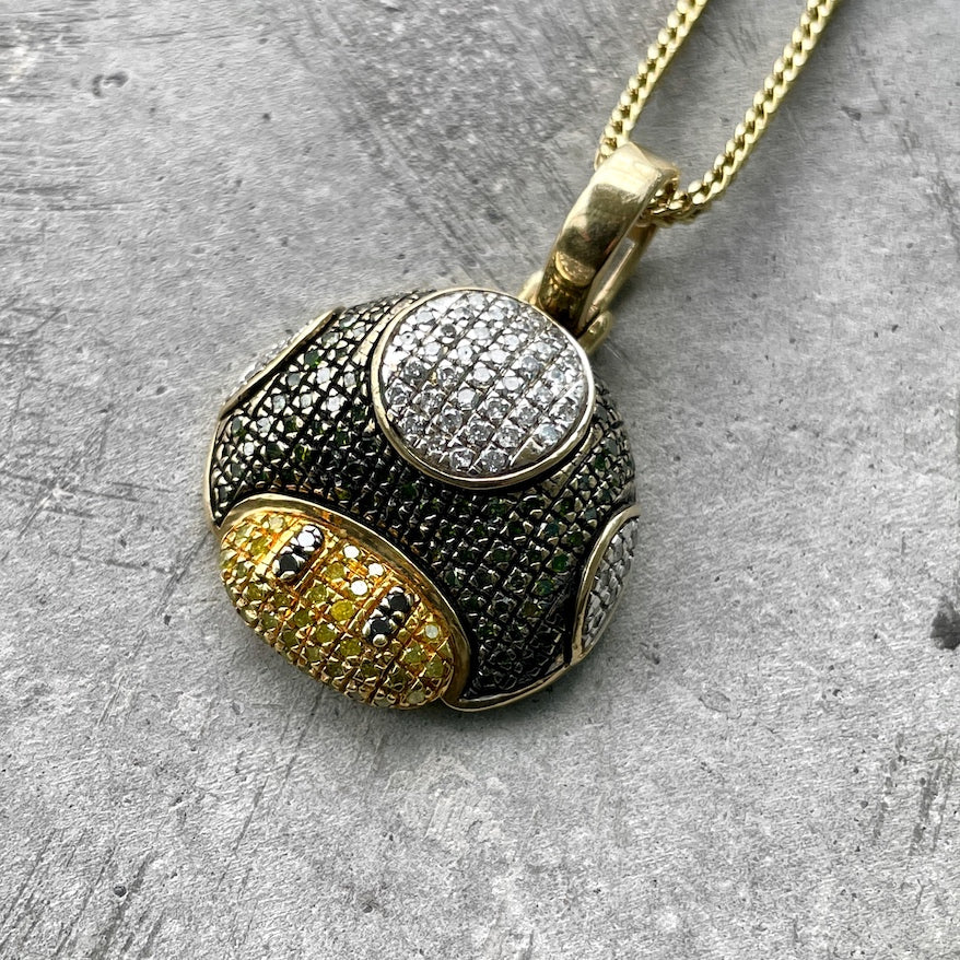 10KT Yellow told Pendant set with diamonds - Toad!