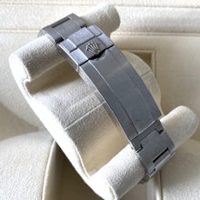 Load image into Gallery viewer, Rolex Submariner Hulk 116610 LV - Box and Paper
