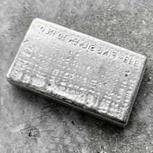 Load image into Gallery viewer, Engelhard 10oz Poured Silver Bar with waffle back and reverse stamping
