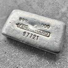 Load image into Gallery viewer, Vintage Engelhard 5oz poured silver bar 5 digit Serial
