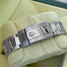Load image into Gallery viewer, 2014 Rolex Milgauss 116400 - White Dial
