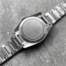 Load image into Gallery viewer, Tudor Black Bay Red Bezel 79220R Box and Papers
