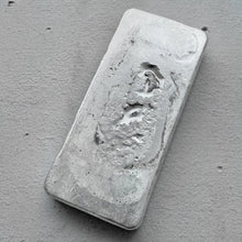 Load image into Gallery viewer, Johnson Matthey 1 Kilo .999 Silver Poured Bar 32.15 oz - D Serial
