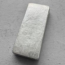 Load image into Gallery viewer, Johnson Matthey Mallory 1 Kilo .999 Silver Poured Bar 32.15 oz
